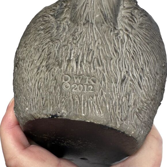 Wolf Pup Wine Bottle Holder Resin 2012 DWK - Picture 14 of 16